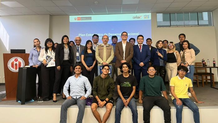 Ceplan difunde PEDN 2050 y uso de la prospectiva a estudiantes de la UNALM